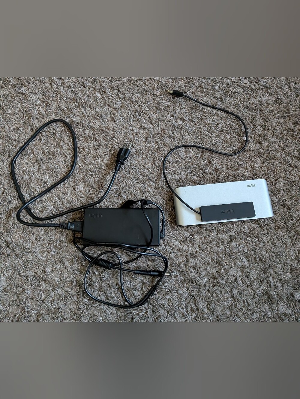 Elgato Thunderbolt 3 Docking Station & Power Adapter + Anker USB 4 Port Hub